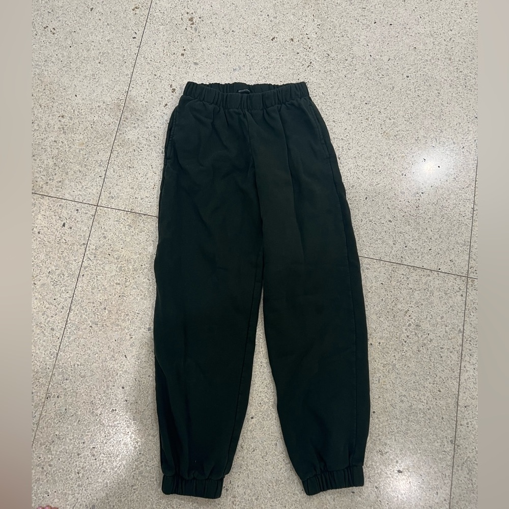 Green brandy Melville sweatpants